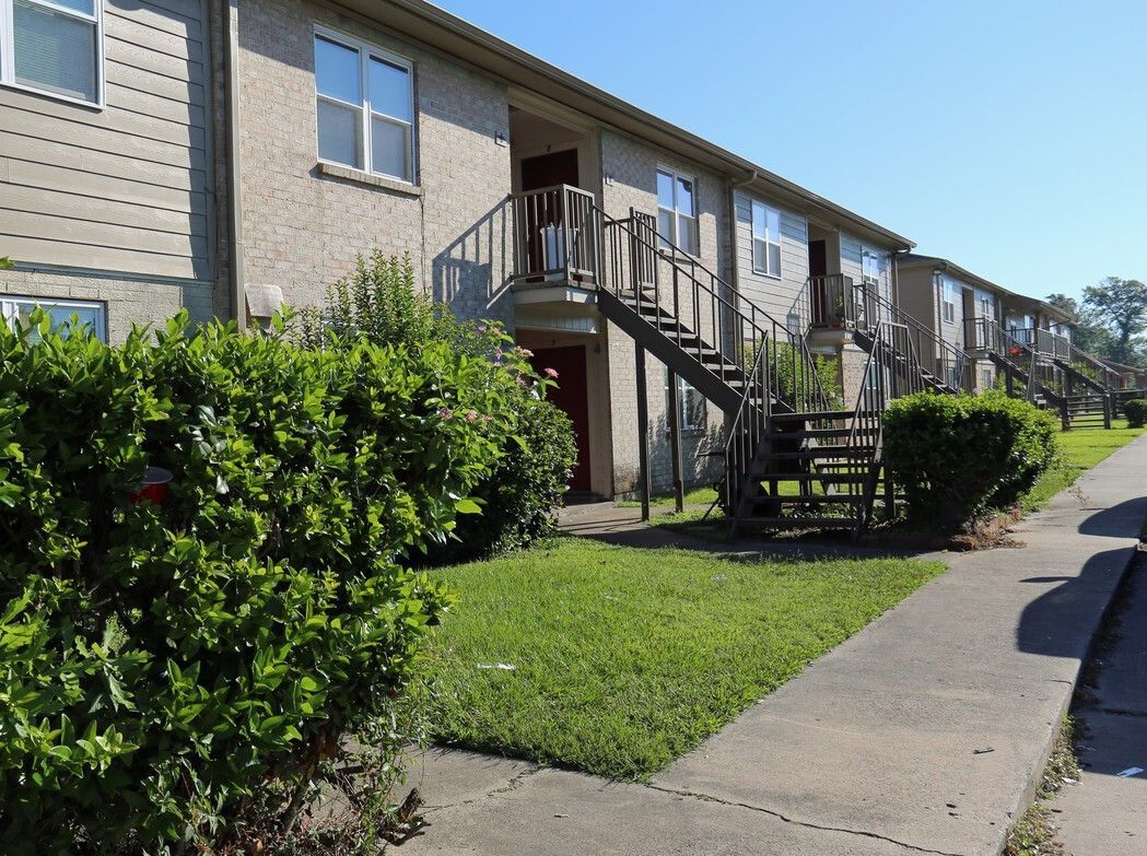 Orange Apartments