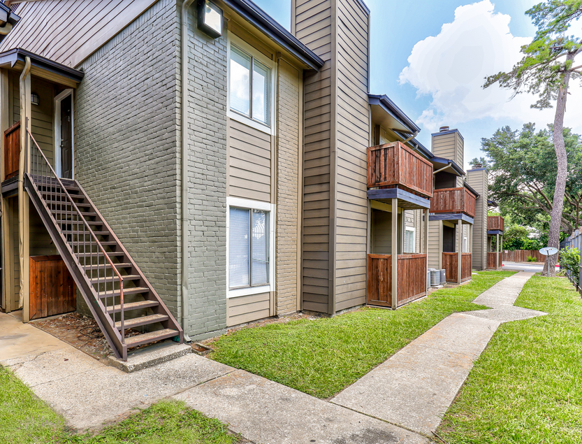 Photos of Village 2 Building in North Houston