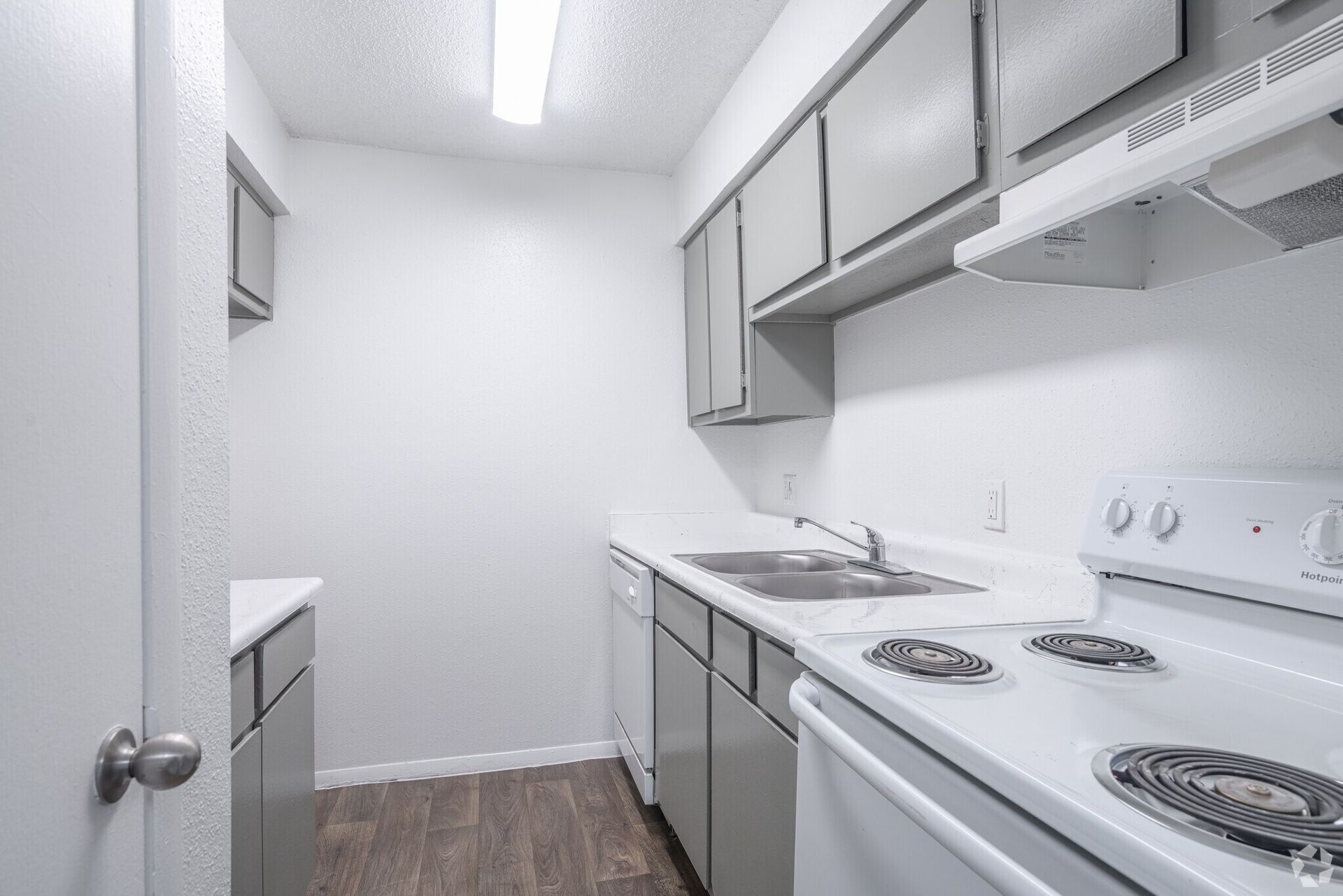 2-bedroom apartments Bay City 77414