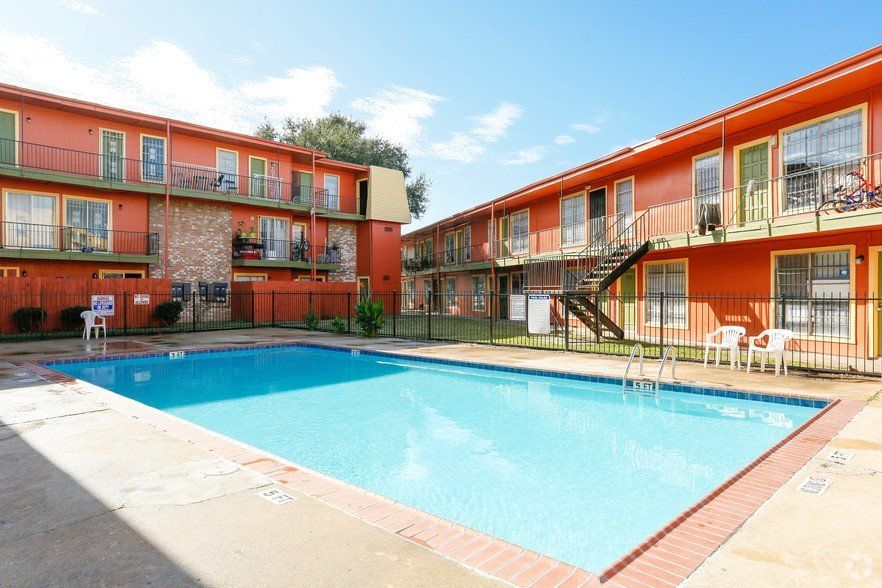 The Gardens at  Bissonnet Apartments