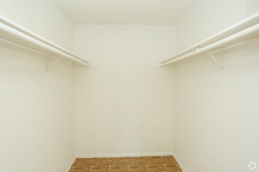  Gardens At Bissonnet