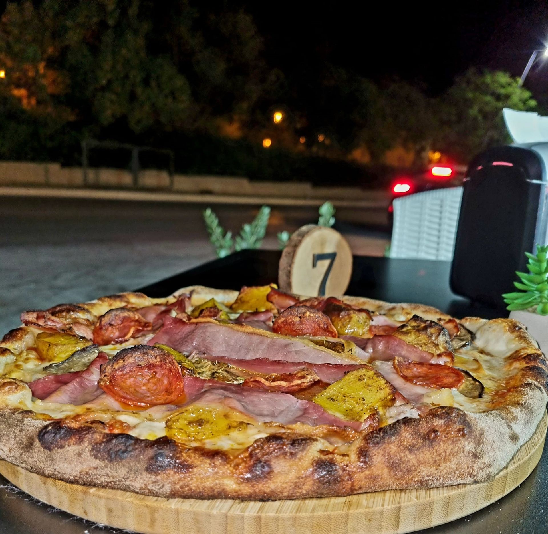 Pizze speciali Castellammare del Golfo Gastronomia La Rotonda da Scaraglino
