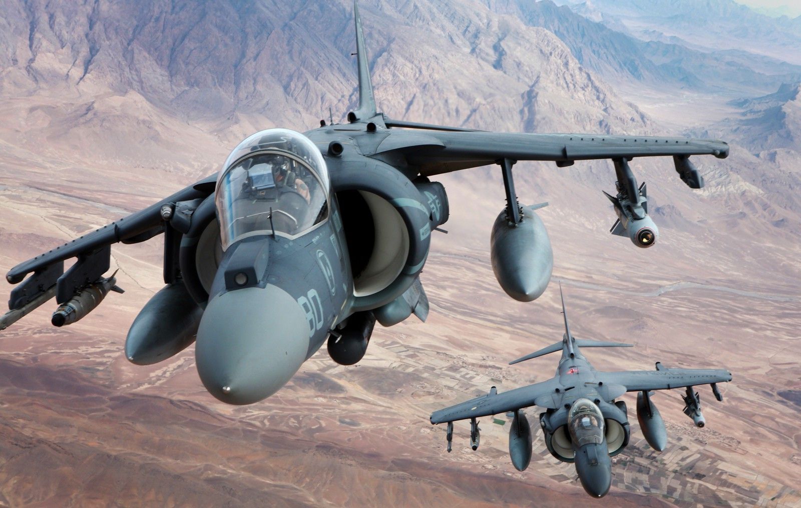 V/STOL AV-8B Advanced Harrier attack fighter.