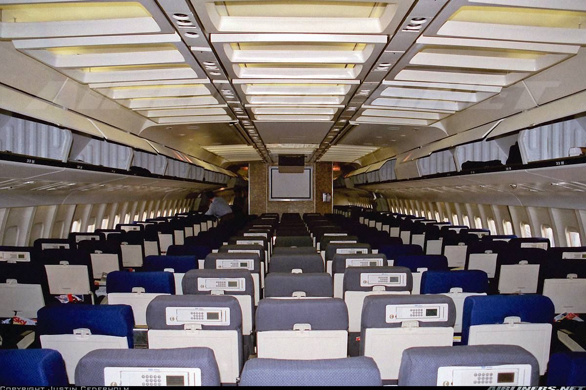 L-1011 cabin interior