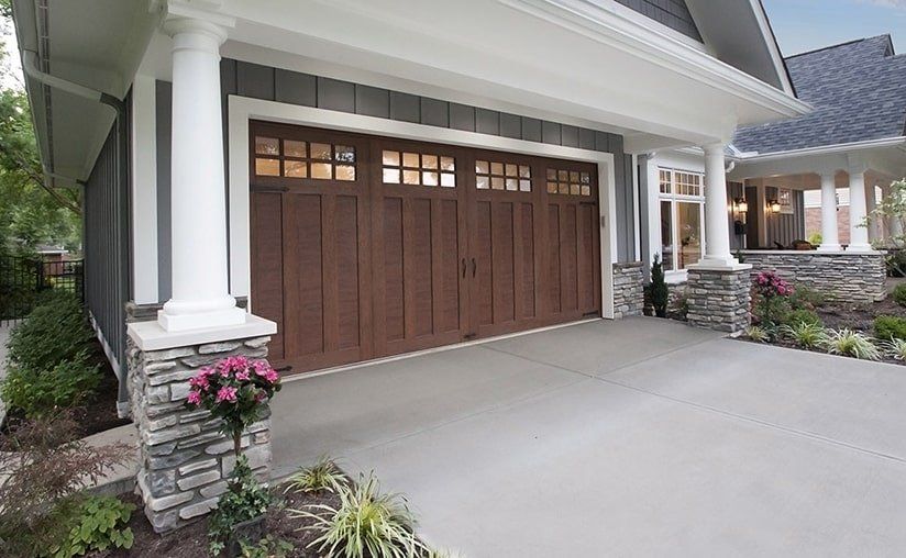Canyon Ridge Carriage House (4-Layer) Garage Doors