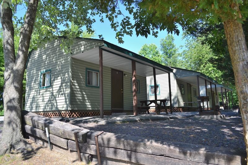 Deluxe Cabins