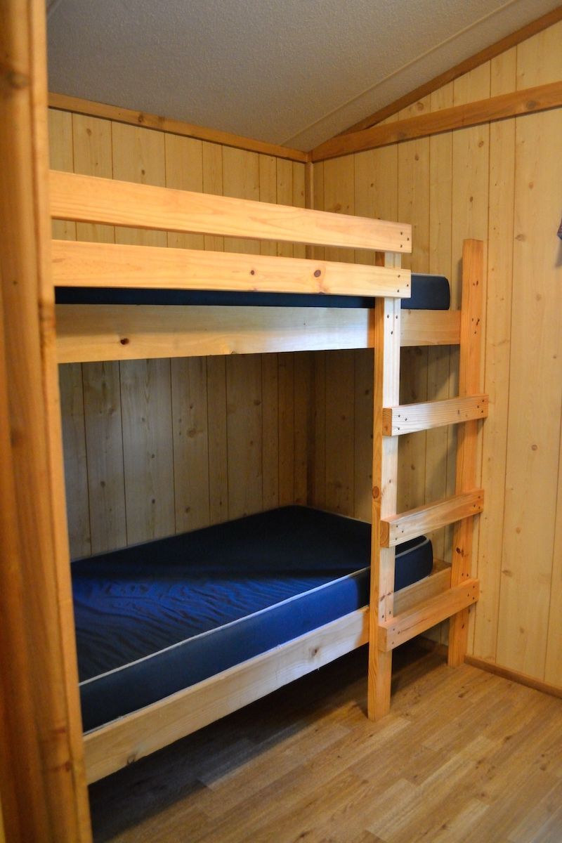 Full Service Lodge Bunkbeds