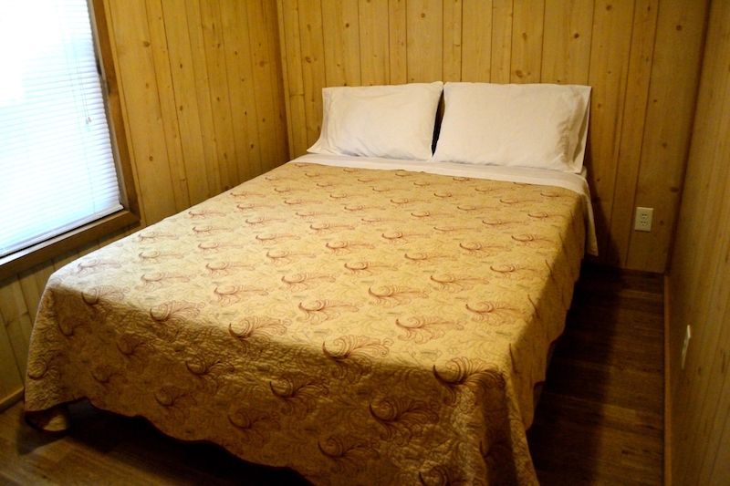 Full Service Lodge Bed