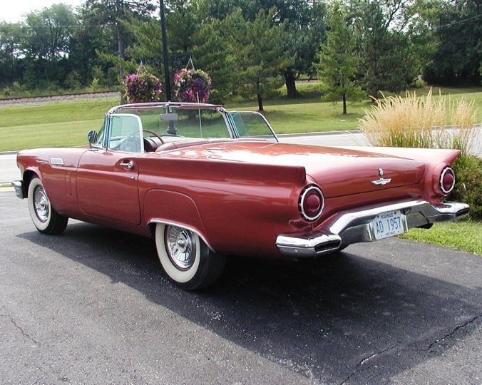 1957 Ford Thunderbird