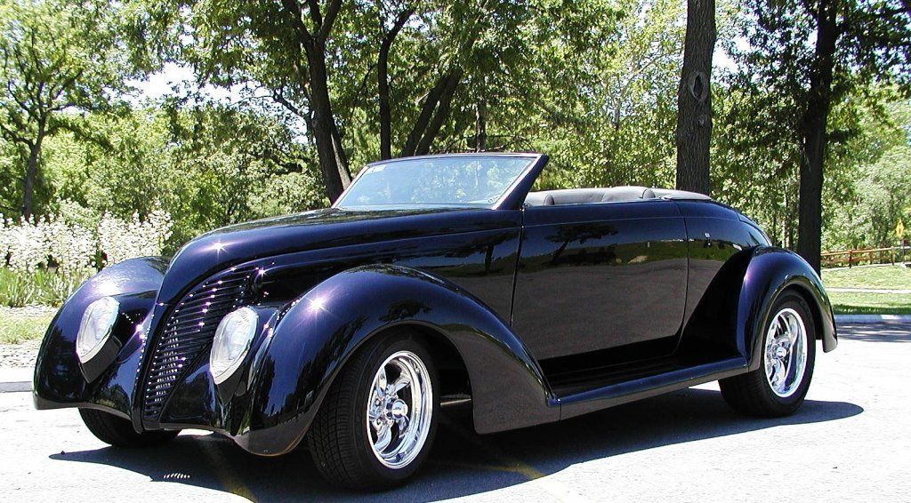 1939 Ford Roadster
