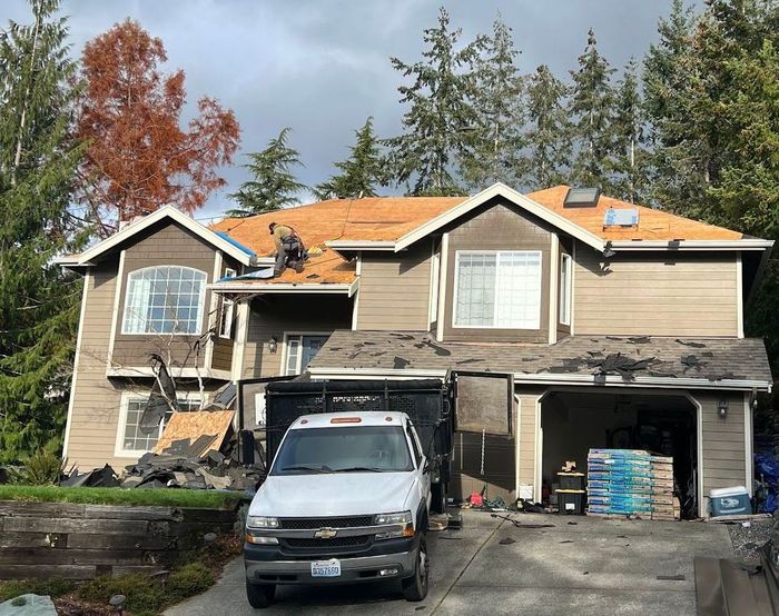 Zev Kronenberg home's roof being replaced