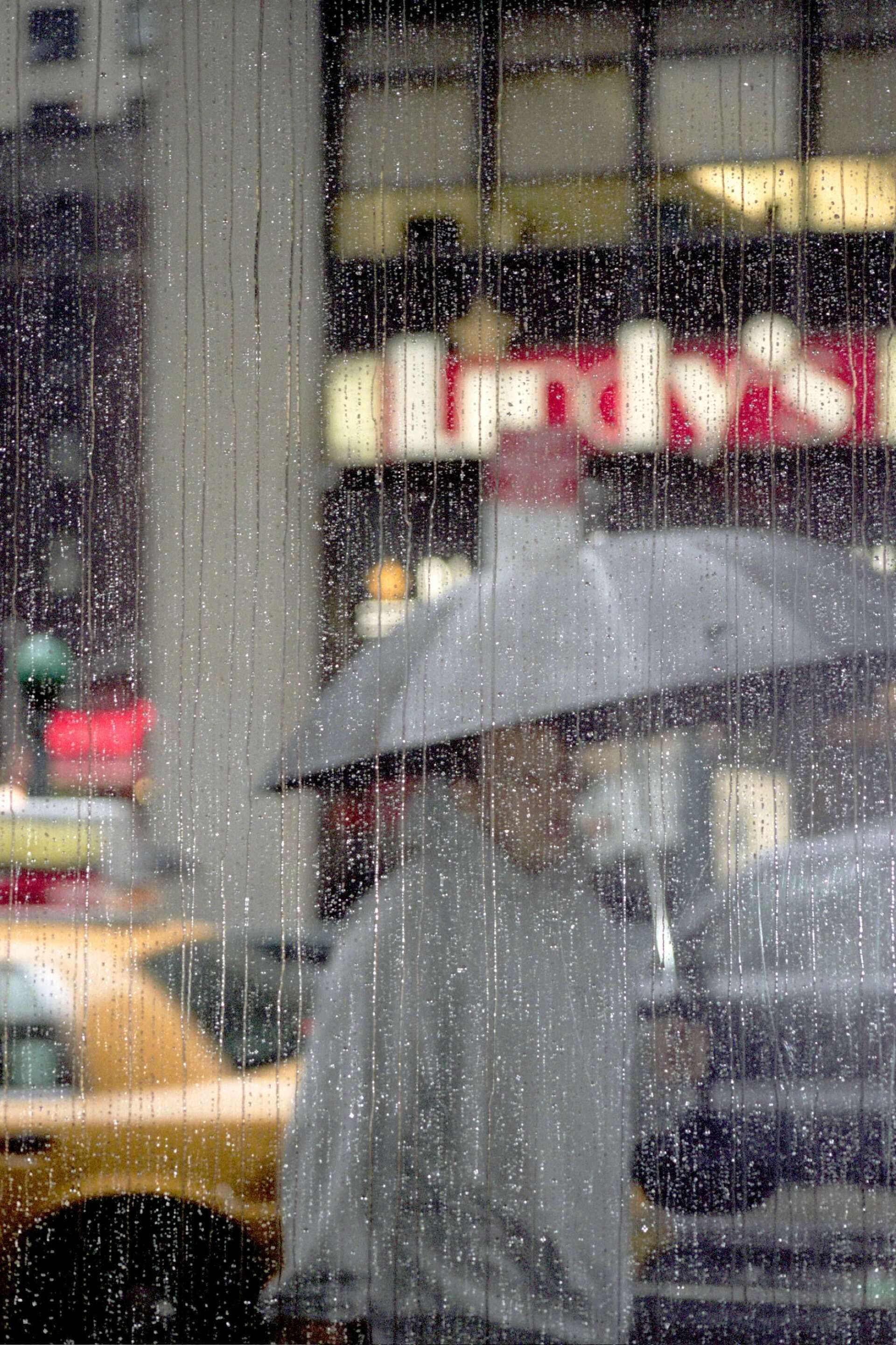 Lindy's In The Rain