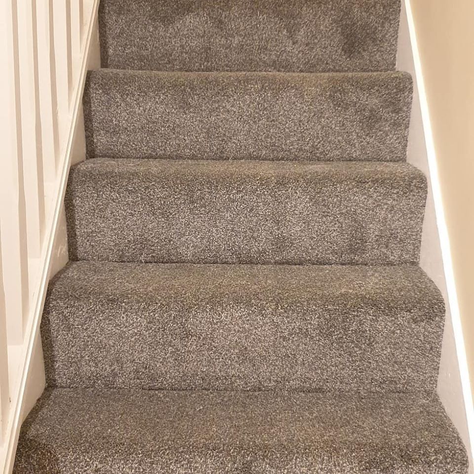 staircase carpeting 1