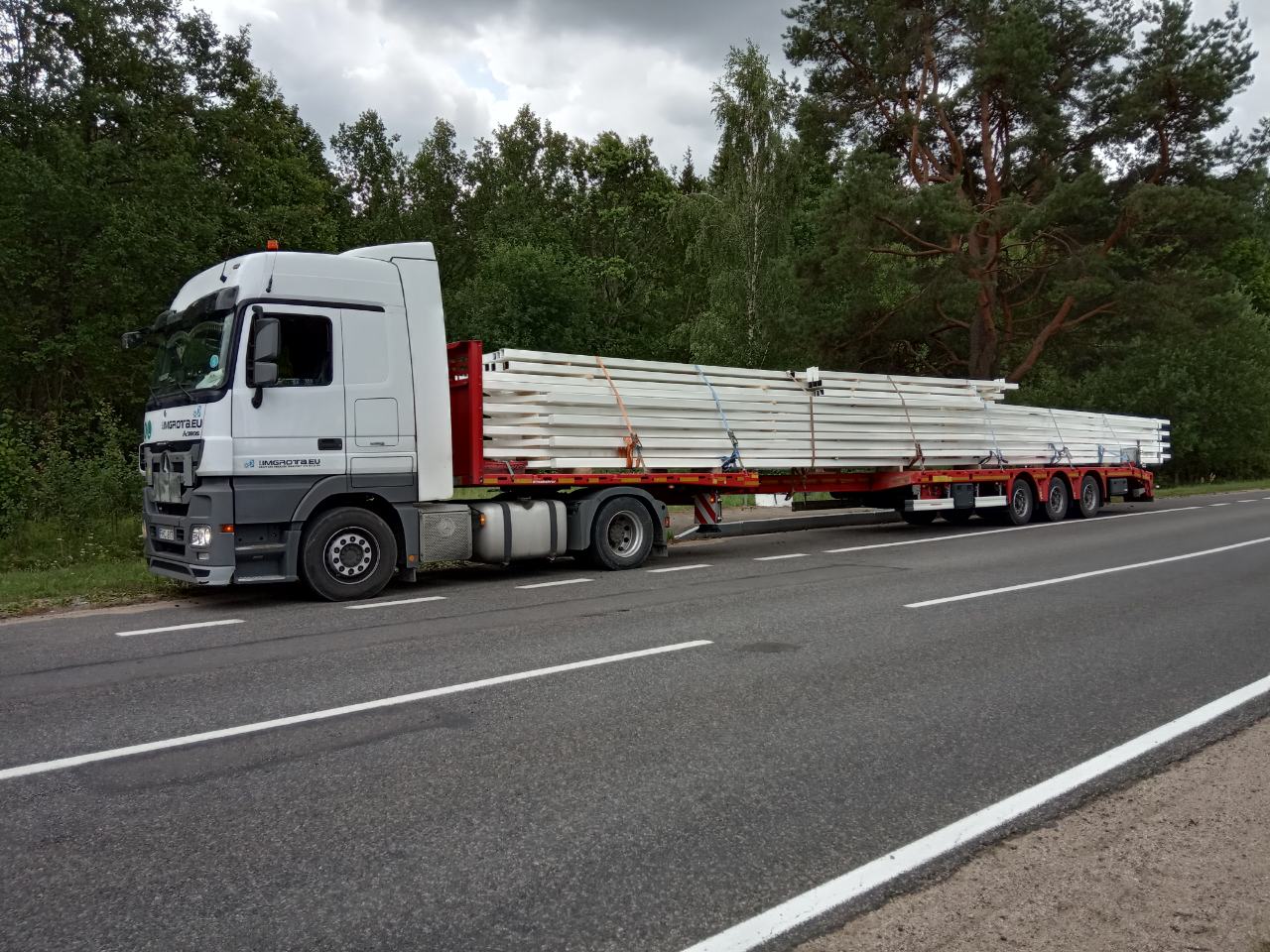 Negabaritinių krovinių transportavimas