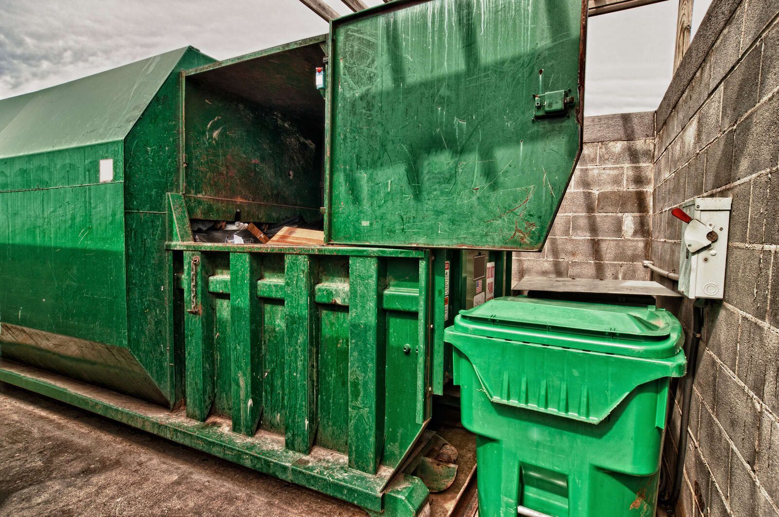 Green Trash Compactor