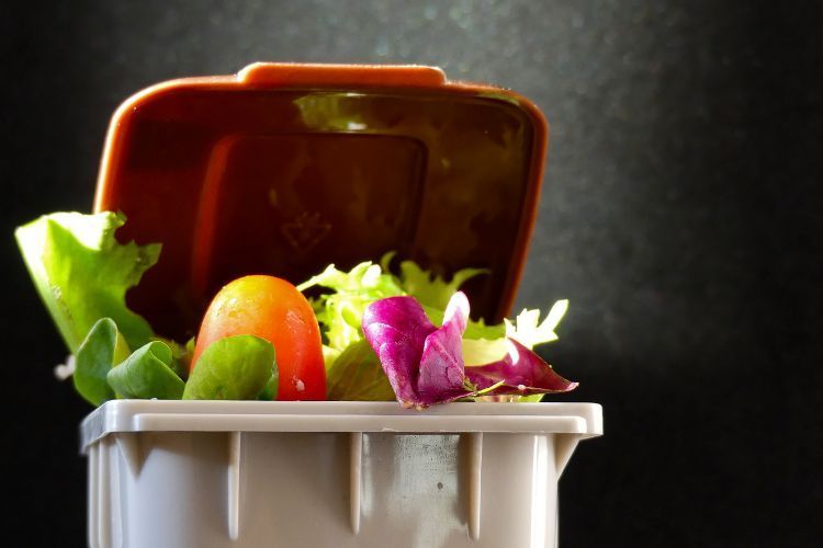 reduce restaurant waste