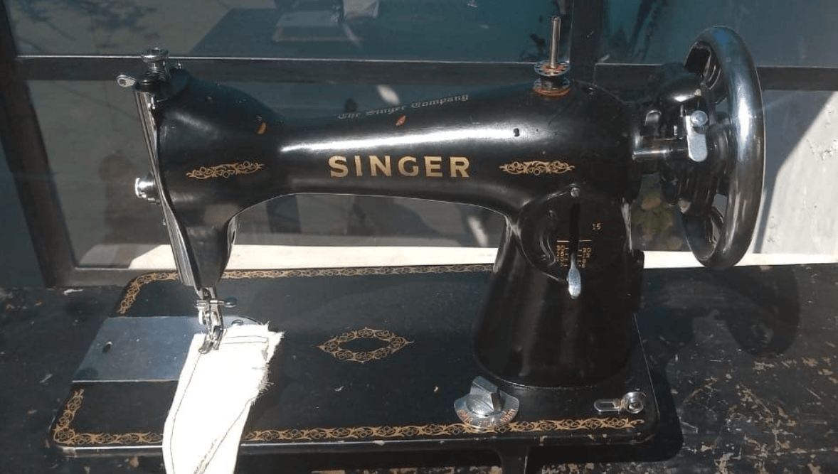 Singer Varsol