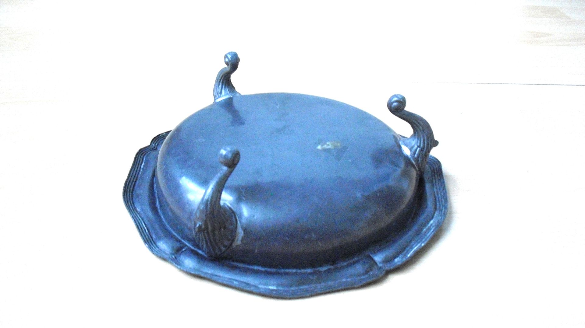 Tinnen fruitschaal op 3 pootjes