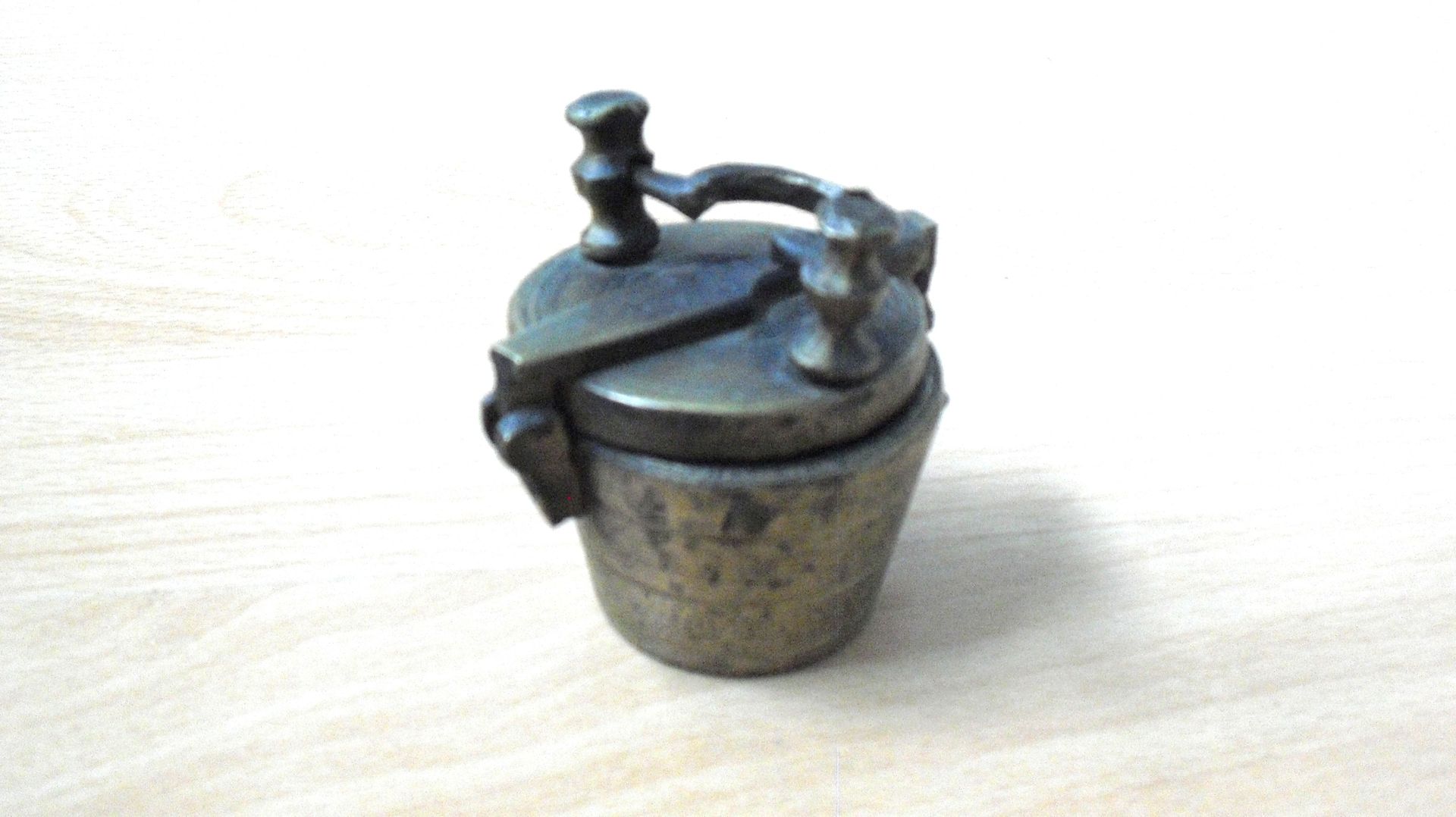 Brocante messing miniatuur emmer