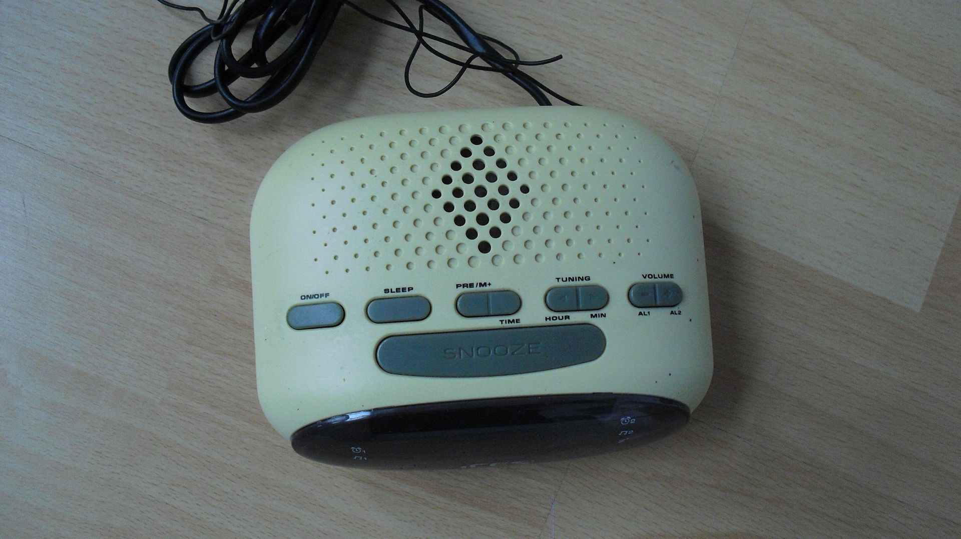 iCES  wekkerradio ICR-210