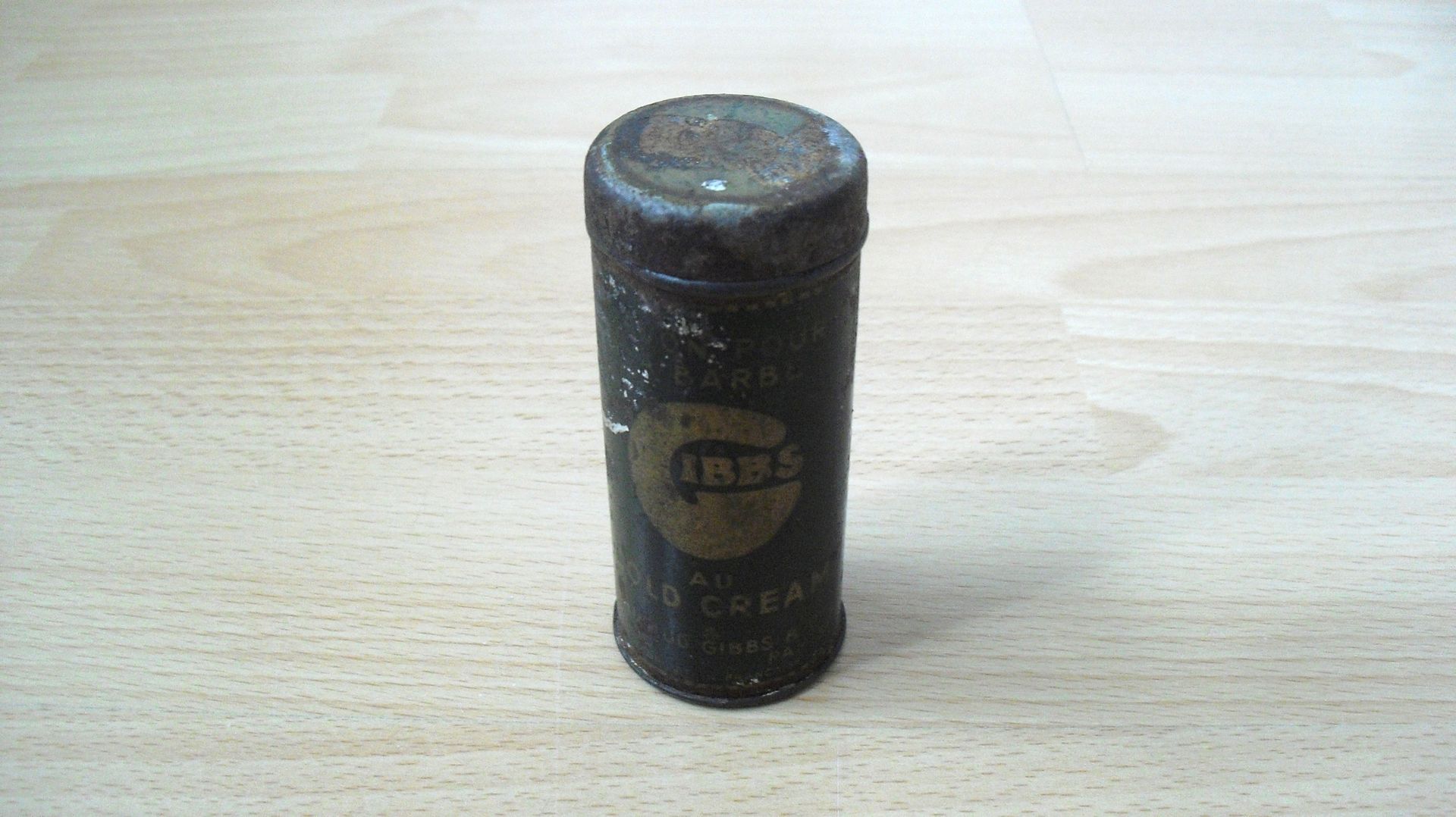 Antiek blikje met Gibbs scheercream
