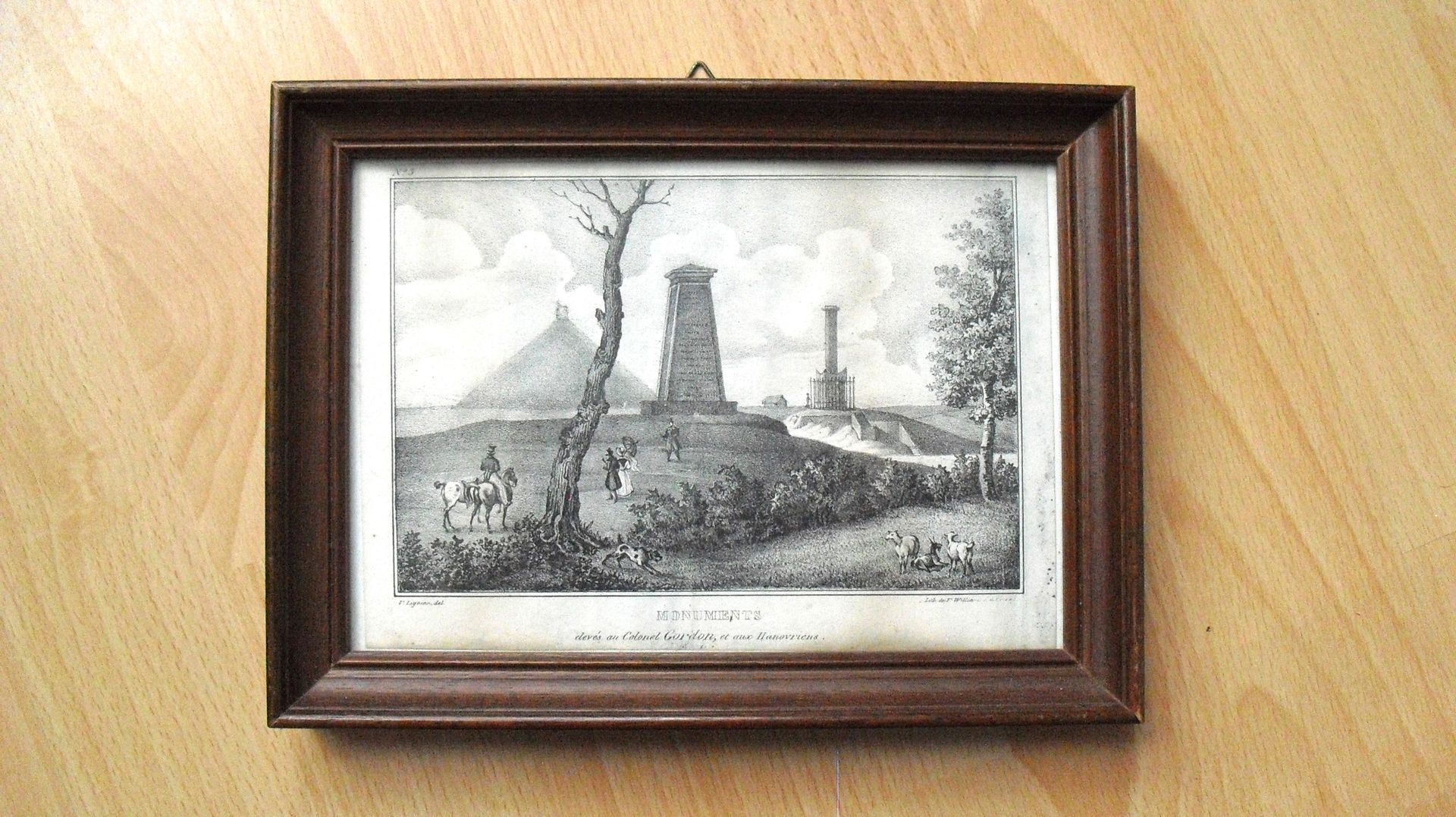 Monuments elevés au Colonel Gordon, et aux Hanovriens, gravure