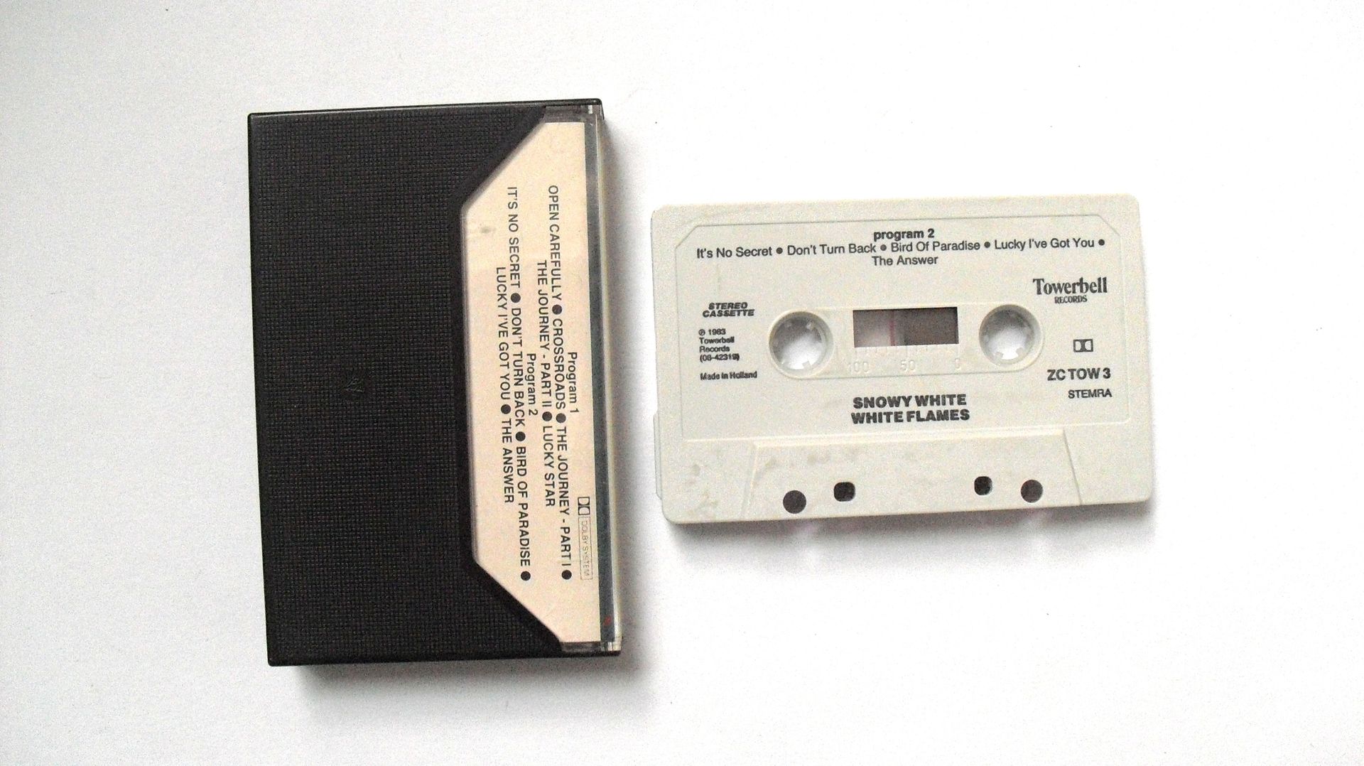 Snowy White - White Flames