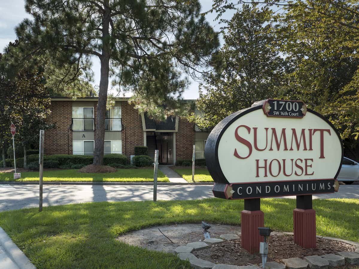 Summit House - 129 Student Focused Condominiums