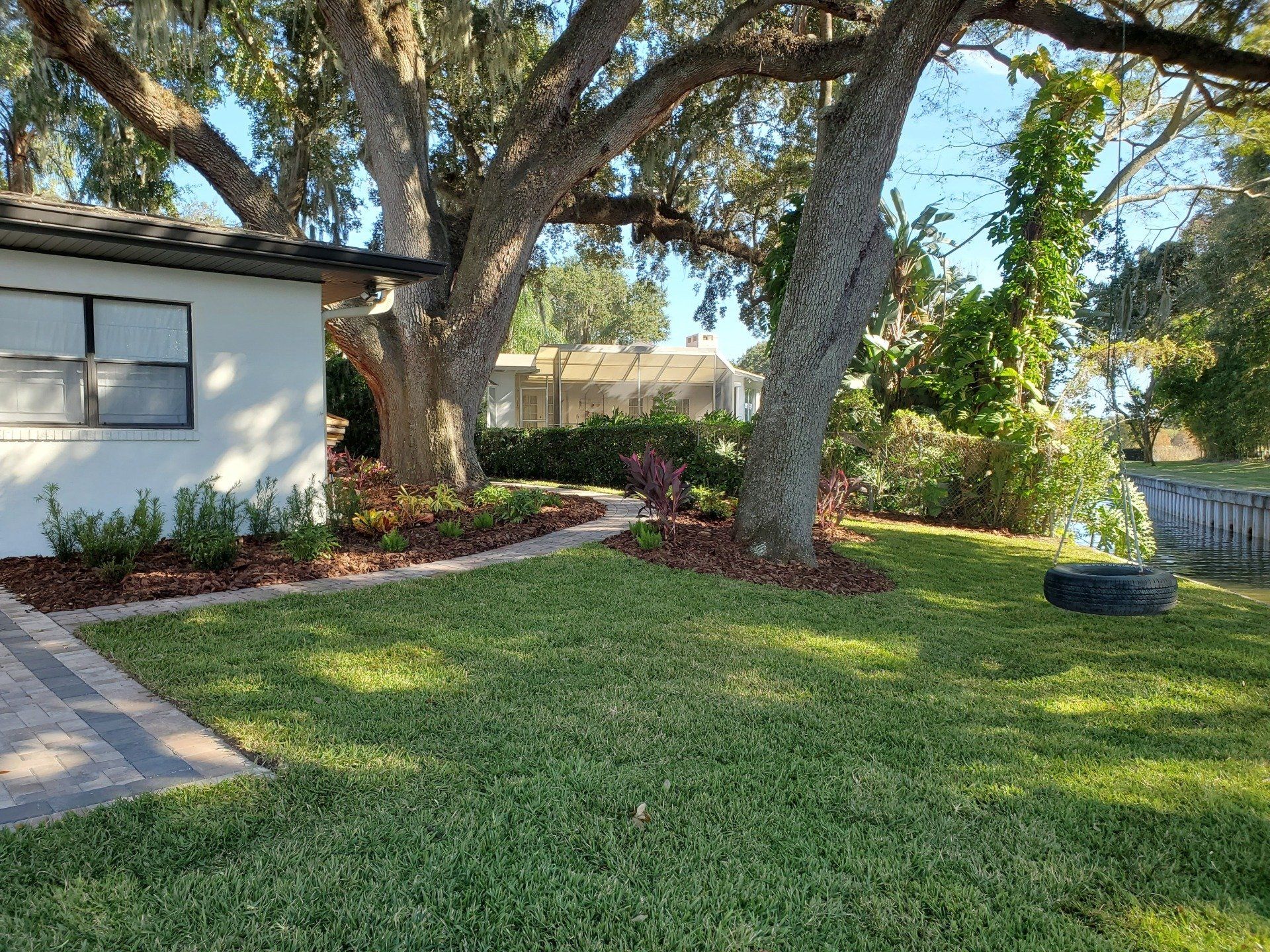 Lawn Care & Landscaping