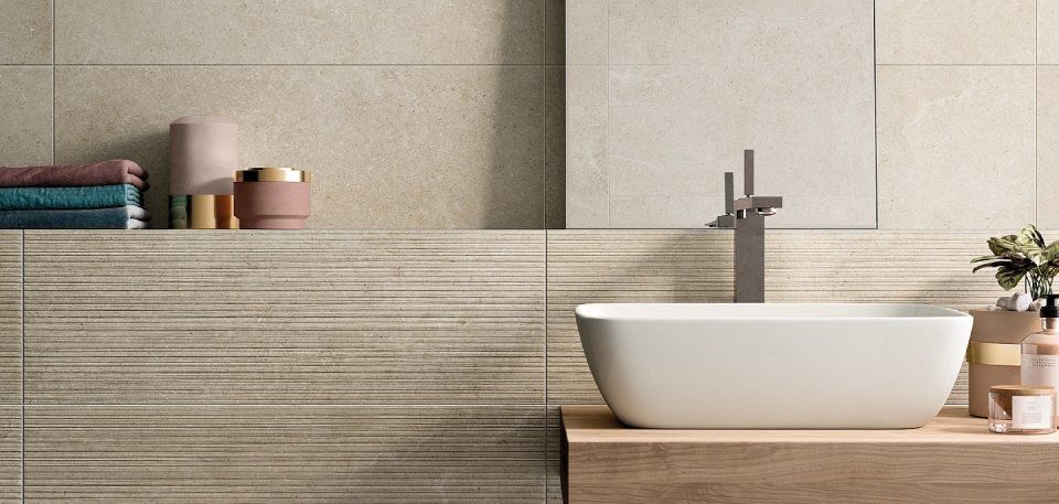 bagno con lavabo bacinella da appoggio