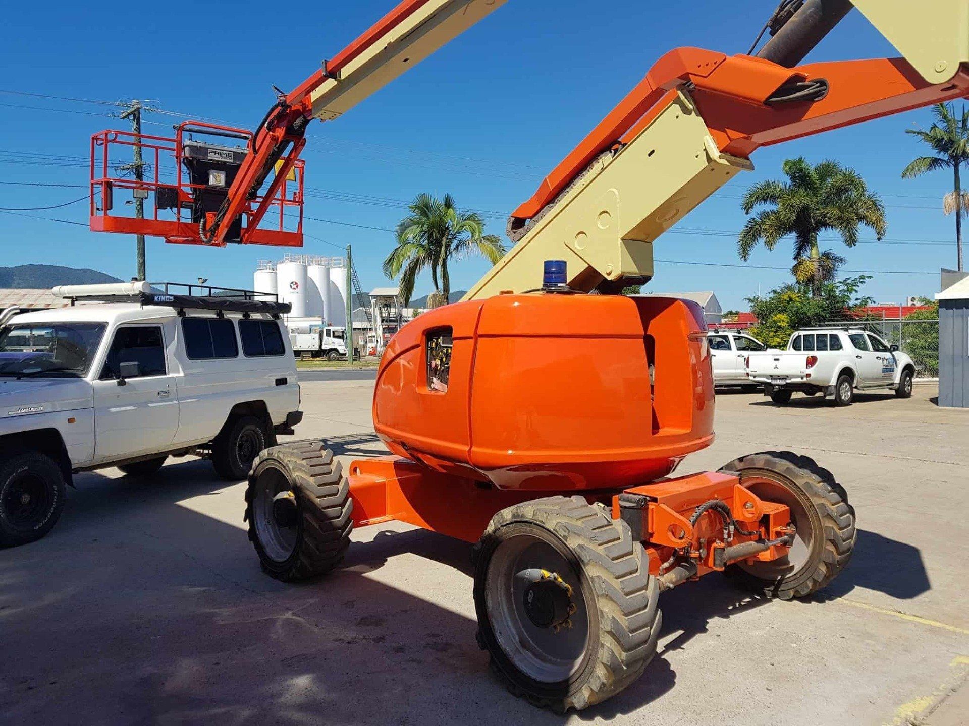 New Painted Crane — Spray Painter in Park Avenue, QLD