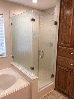 Custom Wall Glass — Clute, TX — Gulf Coast Glass Company