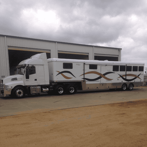 Gooseneck horse trailers Queensland Supafloats