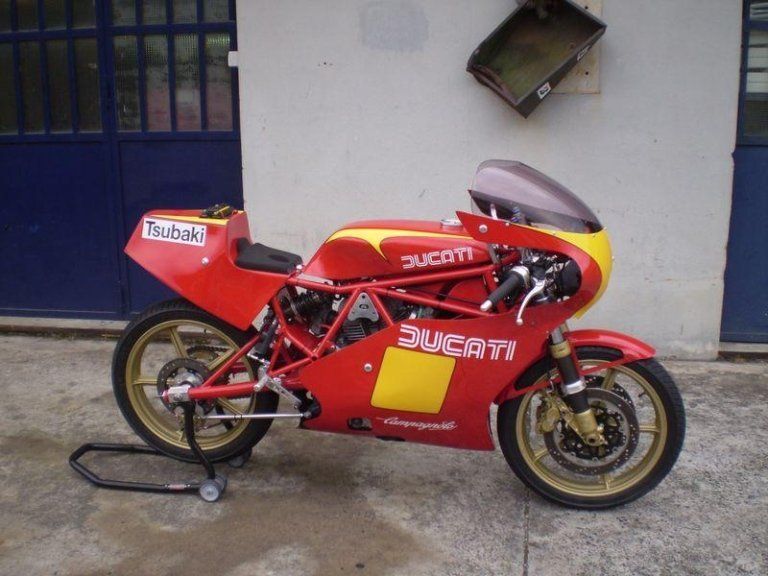 restauro moto d'epoca