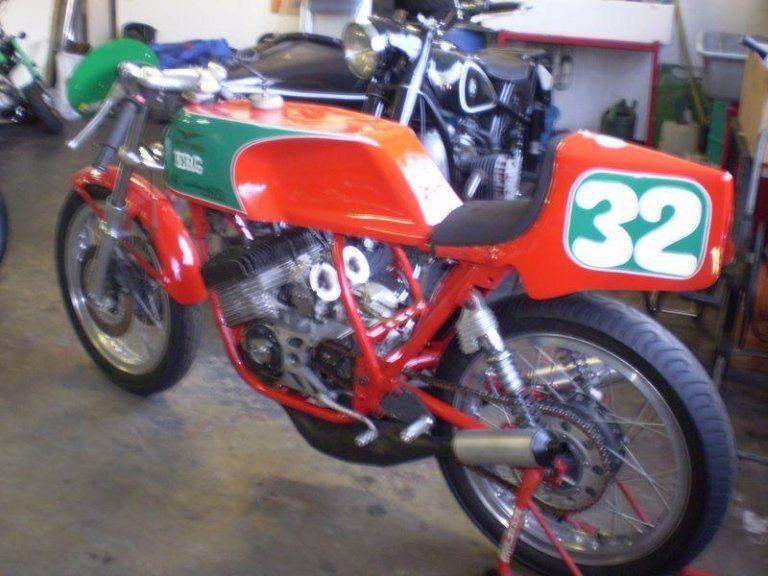 restauro moto d'epoca