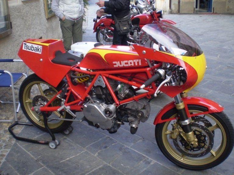 restauro moto d'epoca