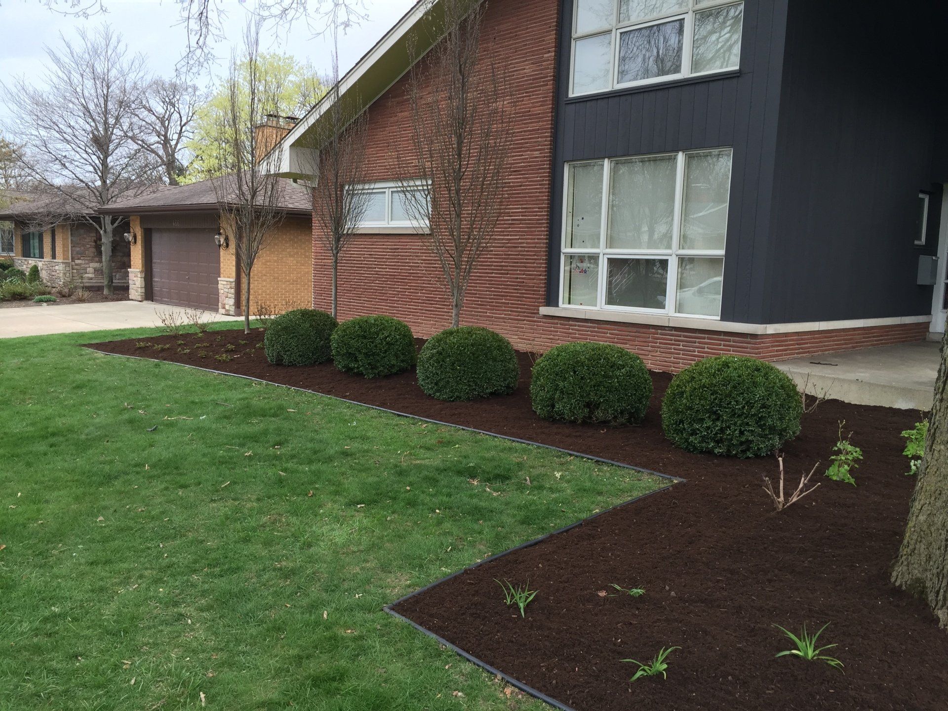 Elmhurst, IL Landscape Maintenance Services Cutters Landscaping