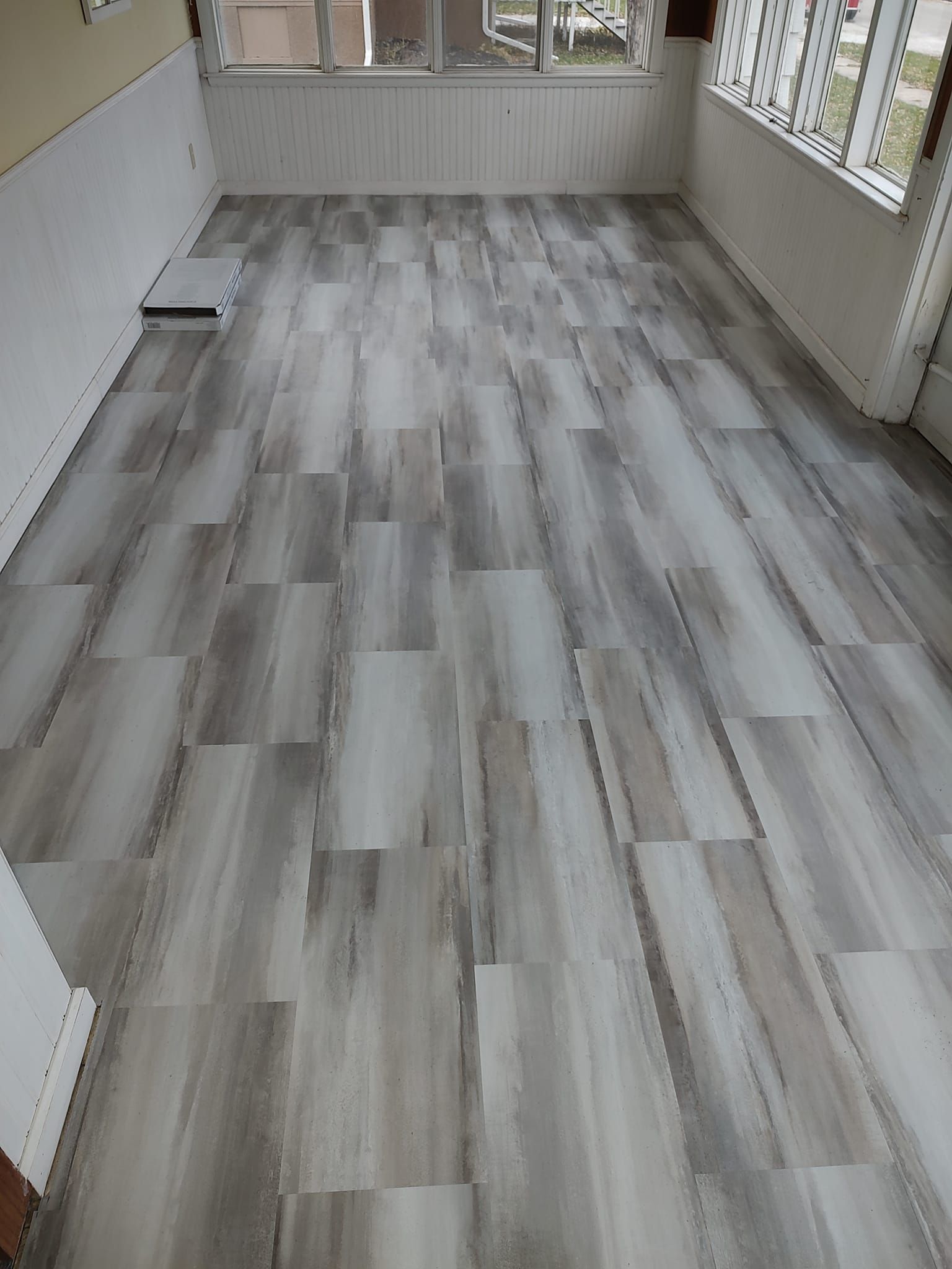 New Flooring & Tile Work - Des Monies, IA - Anderson Professional Painting