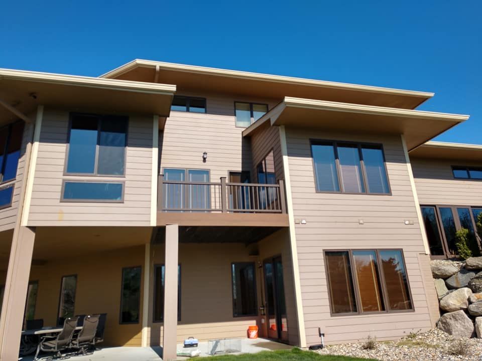 House Wall Painting - Des Monies, IA - Anderson Professional Painting