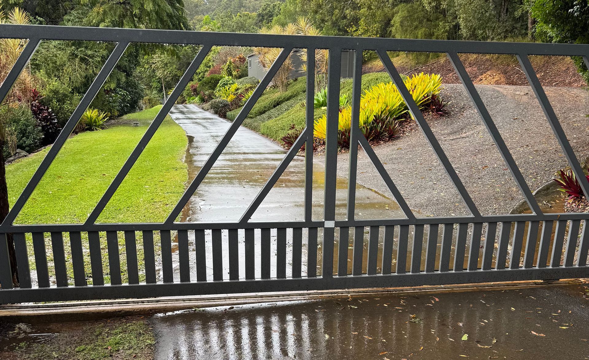 Dark metal gate — Metaltrendz in Kunda Park, QLD
