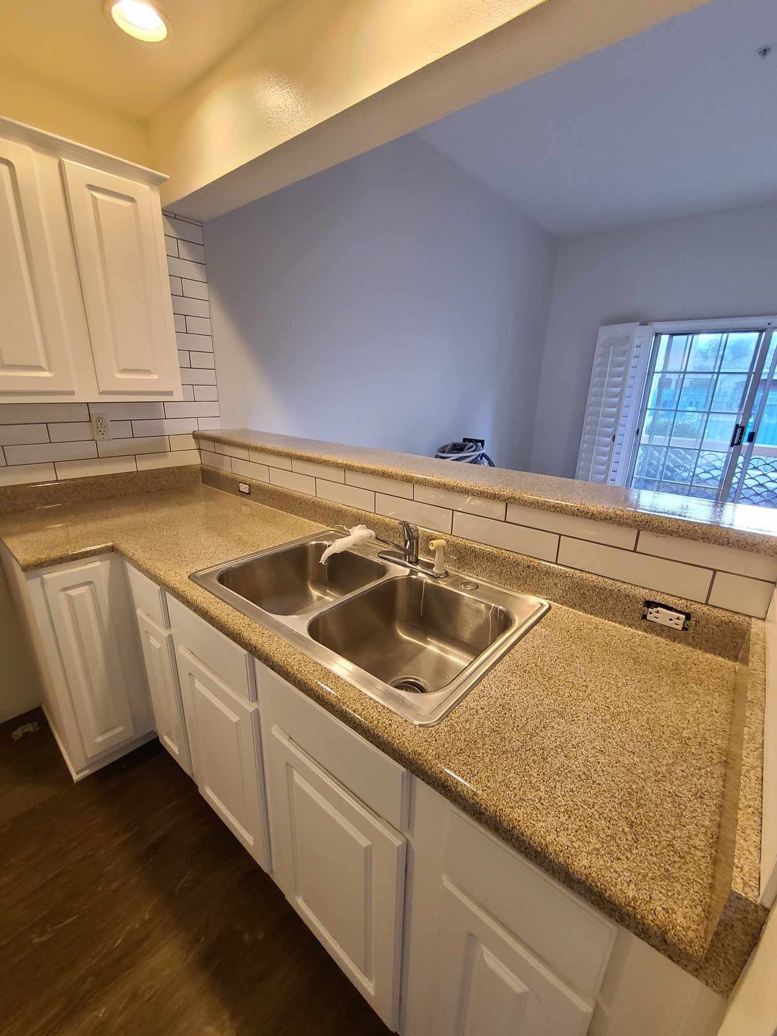 image of a kitchen Countertop that has been refinished.