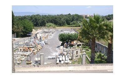 cantiere edile per rivestimenti in pietra
