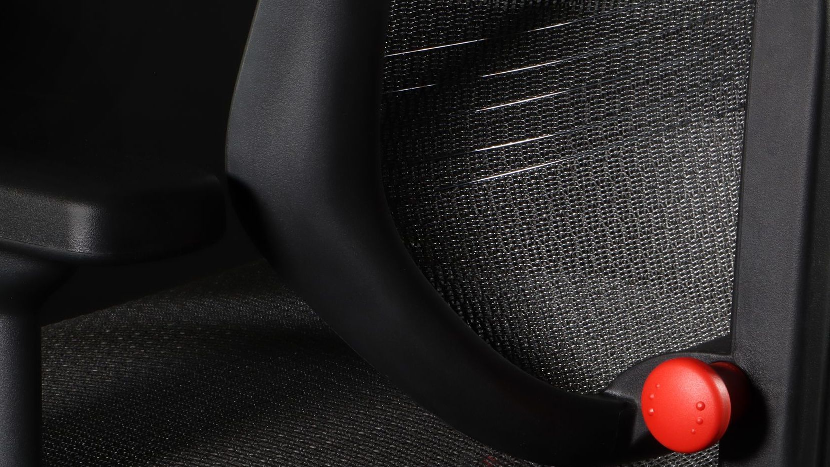 Enjoy Ultra mesh gaming chair close up of the lumbar support