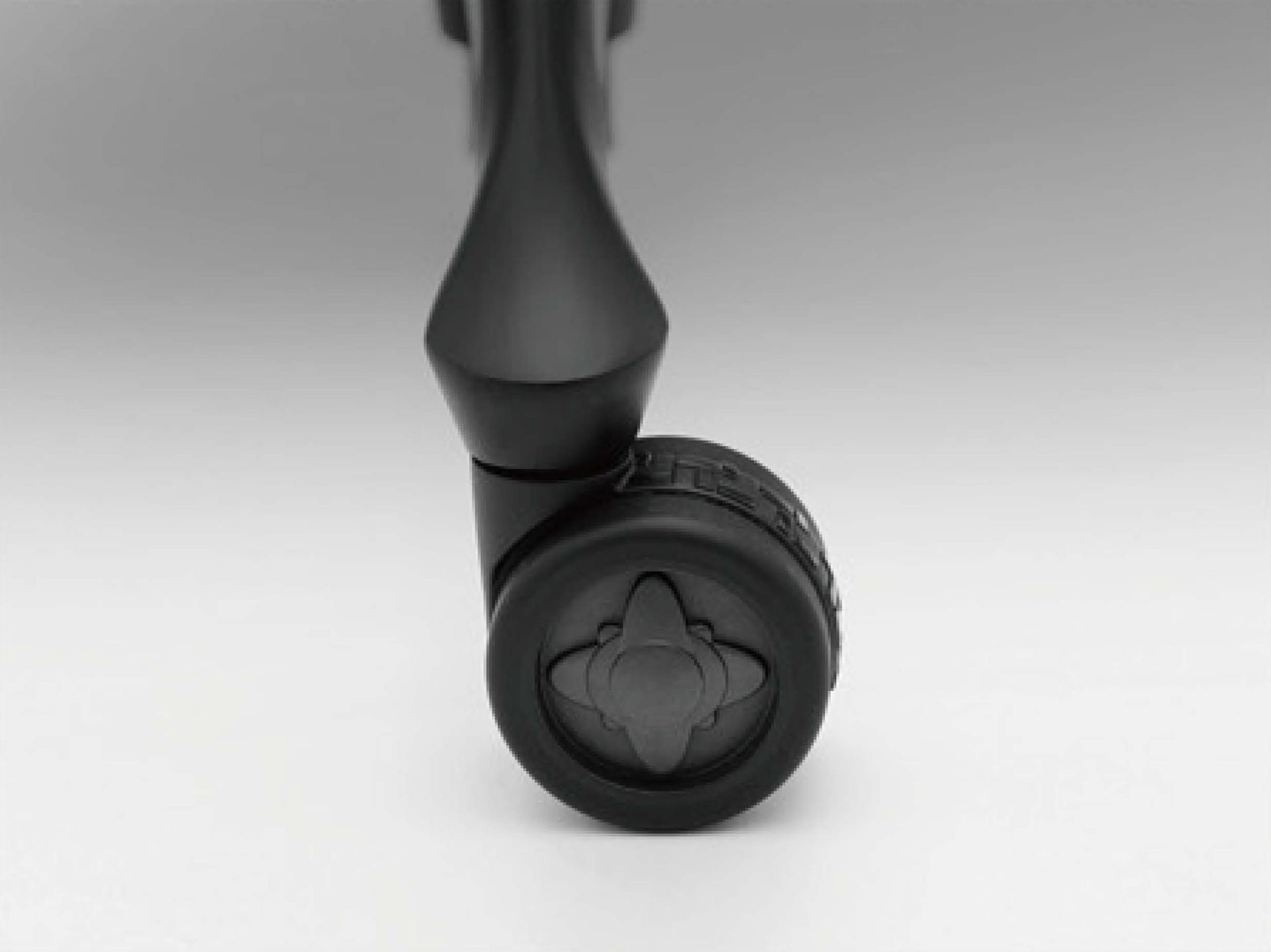 Ergohuman Carbon gaming chair castors