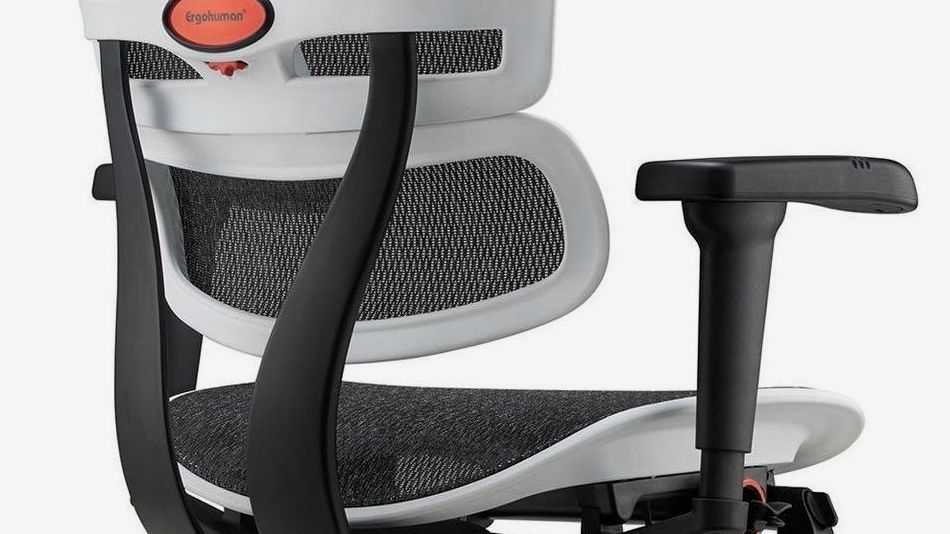 The side back view of the Ergohuman Ultra gaming chair in a white frame with black mesh. 