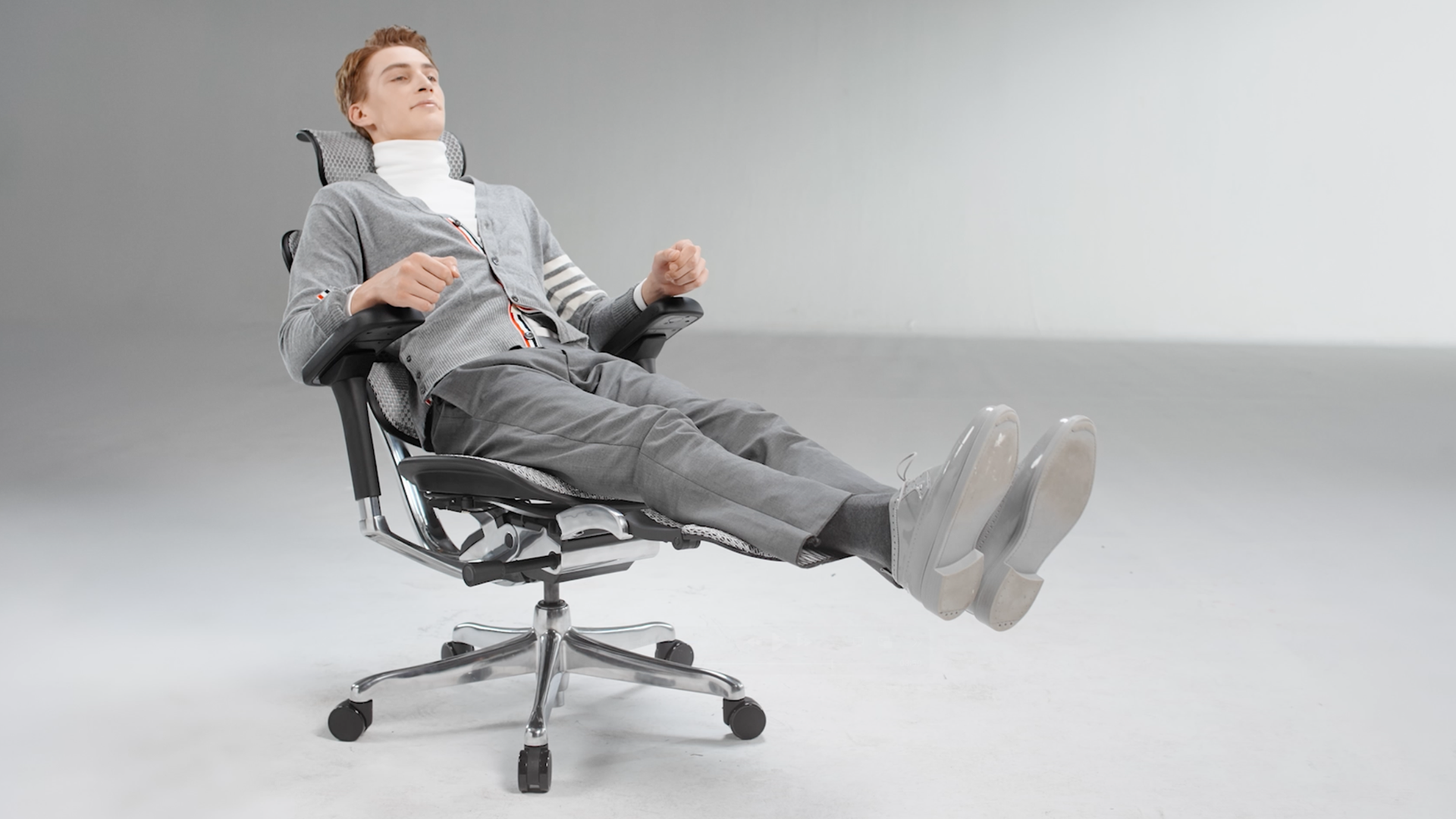 Ergohuman office chair adjustable legrest