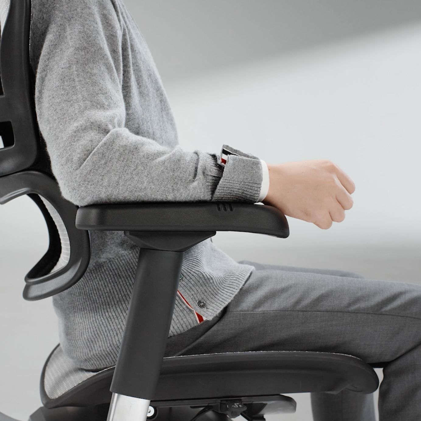 The importance of practising healthy posture at your desk