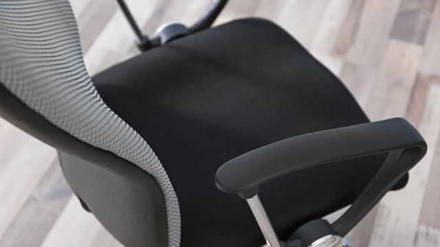 Are Mesh Chairs Comfortable? - Human Solution