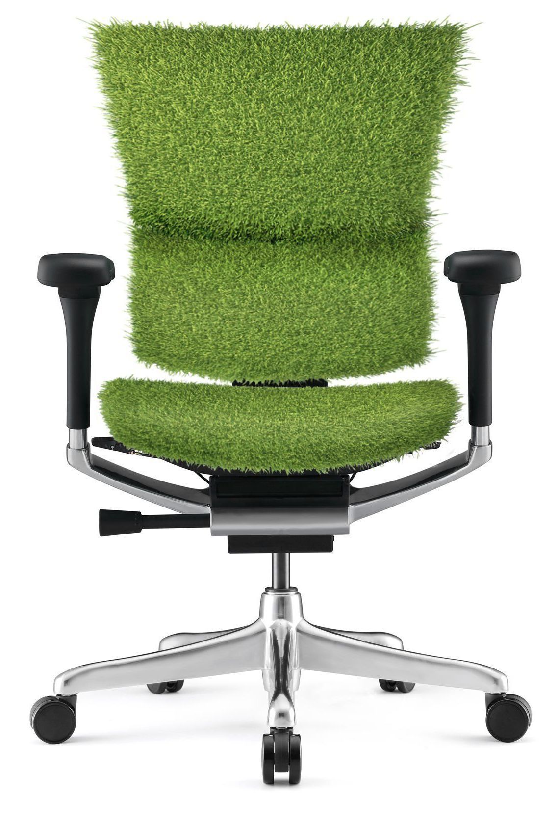 Comfort Mirus Elite G2 chair covered in grass