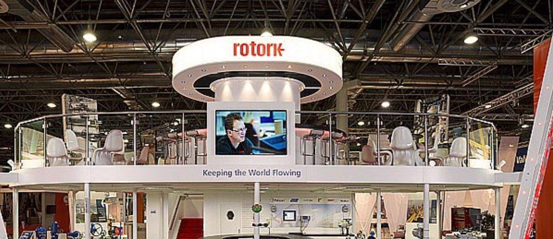 Rails on an exhibition stand